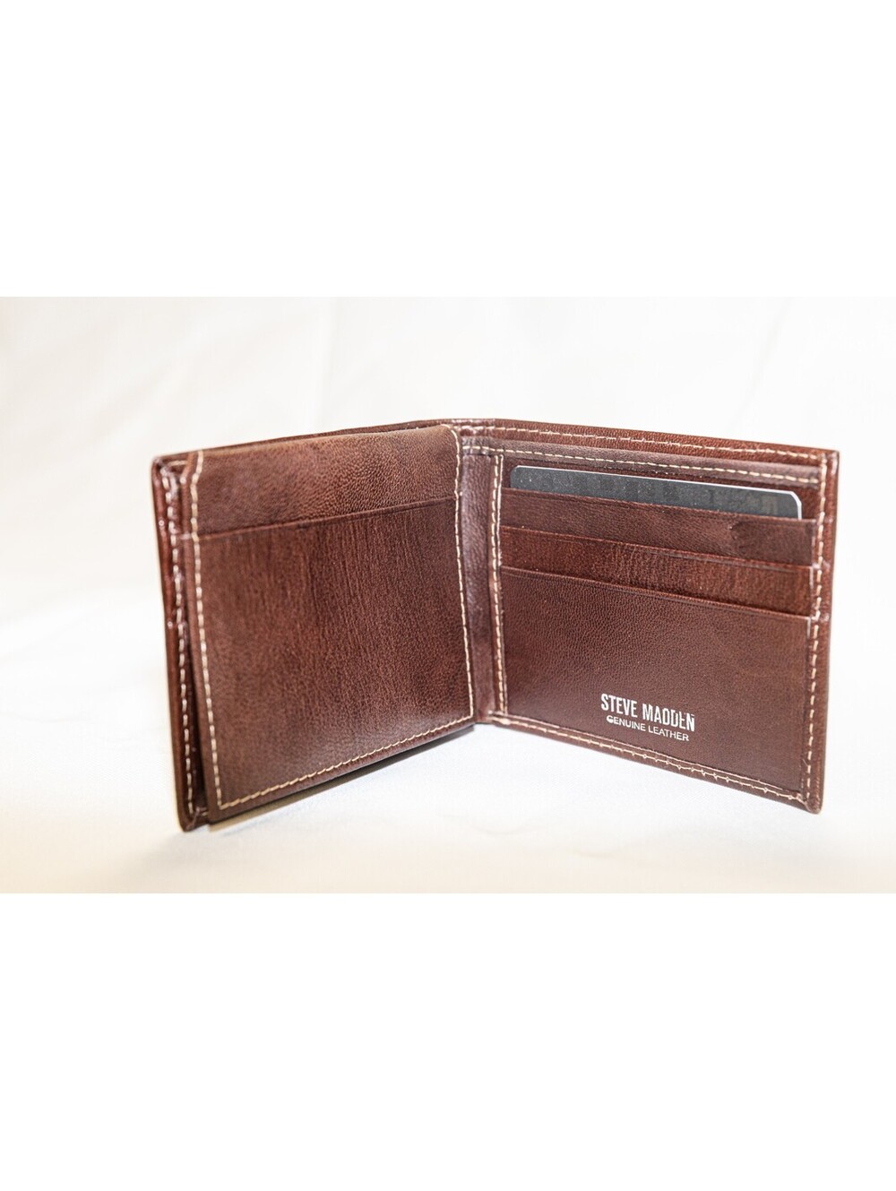Steve Madden Men's Brown Leather RFID Bifold Wallet NWT